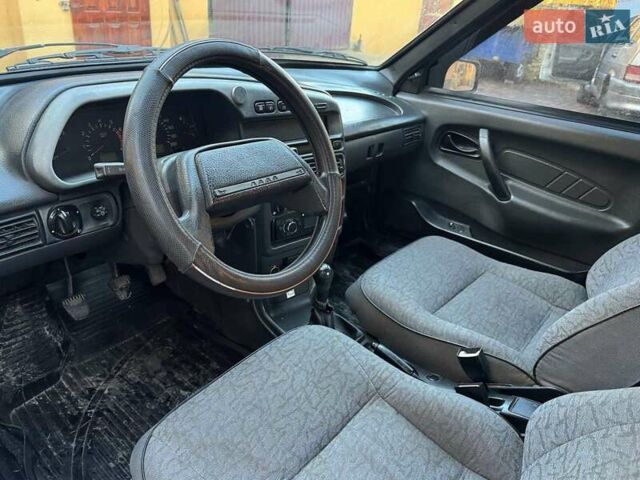 Черный ВАЗ 2115 Самара, объемом двигателя 1.6 л и пробегом 295 тыс. км за 1900 $, фото 10 на Automoto.ua