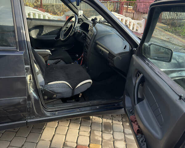 Чорний ВАЗ 2115 Самара, об'ємом двигуна 1.6 л та пробігом 278 тис. км за 2500 $, фото 8 на Automoto.ua