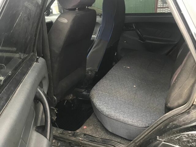 Чорний ВАЗ 2115 Самара, об'ємом двигуна 1.6 л та пробігом 200 тис. км за 1100 $, фото 3 на Automoto.ua