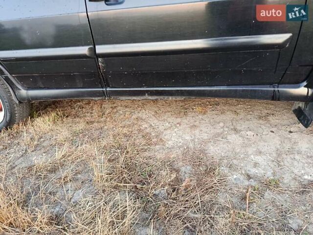 Черный ВАЗ 2115 Самара, объемом двигателя 1.6 л и пробегом 181 тыс. км за 1850 $, фото 8 на Automoto.ua