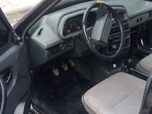 Черный ВАЗ 2115 Самара, объемом двигателя 1.6 л и пробегом 230 тыс. км за 1350 $, фото 3 на Automoto.ua