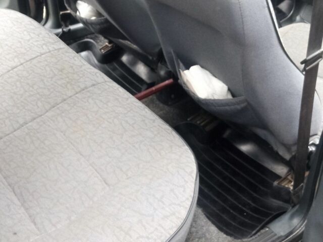 Черный ВАЗ 2115 Самара, объемом двигателя 1.6 л и пробегом 230 тыс. км за 1350 $, фото 6 на Automoto.ua