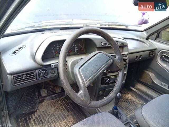 Черный ВАЗ 2115 Самара, объемом двигателя 1.6 л и пробегом 219 тыс. км за 1300 $, фото 3 на Automoto.ua