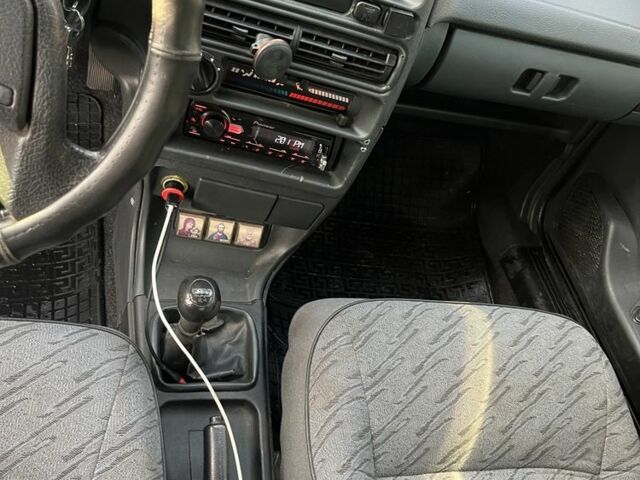 Чорний ВАЗ 2115 Самара, об'ємом двигуна 1.6 л та пробігом 220 тис. км за 2000 $, фото 7 на Automoto.ua