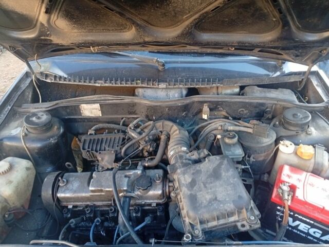 Чорний ВАЗ 2115 Самара, об'ємом двигуна 1.6 л та пробігом 65 тис. км за 760 $, фото 8 на Automoto.ua