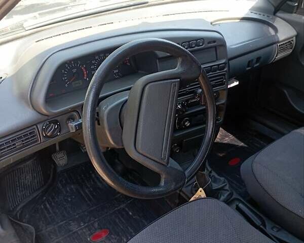 Чорний ВАЗ 2115 Самара, об'ємом двигуна 1.6 л та пробігом 122 тис. км за 2100 $, фото 6 на Automoto.ua