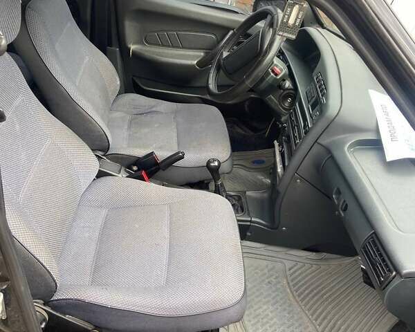 Черный ВАЗ 2115 Самара, объемом двигателя 1.6 л и пробегом 155 тыс. км за 999 $, фото 7 на Automoto.ua