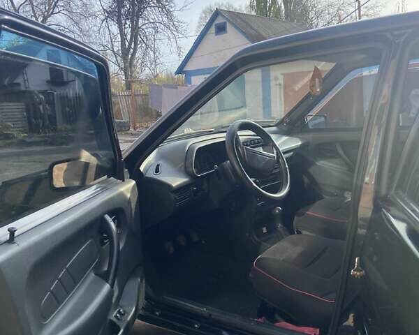 Чорний ВАЗ 2115 Самара, об'ємом двигуна 1.6 л та пробігом 305 тис. км за 2200 $, фото 5 на Automoto.ua