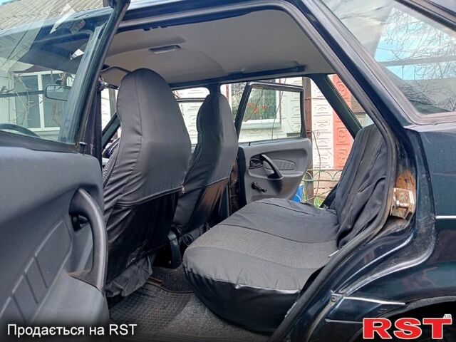 Черный ВАЗ 2115 Самара, объемом двигателя 1.6 л и пробегом 83 тыс. км за 2700 $, фото 7 на Automoto.ua