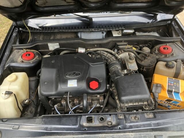 Черный ВАЗ 2115 Самара, объемом двигателя 1.6 л и пробегом 225 тыс. км за 2550 $, фото 5 на Automoto.ua