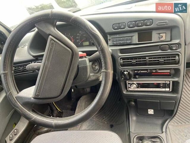 Черный ВАЗ 2115 Самара, объемом двигателя 1.6 л и пробегом 155 тыс. км за 999 $, фото 8 на Automoto.ua