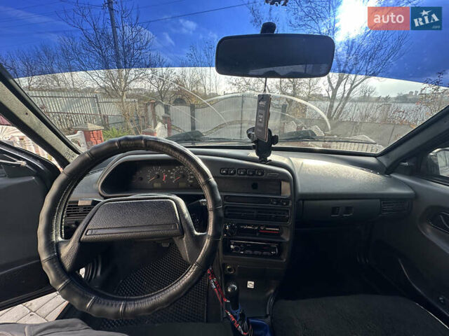 Чорний ВАЗ 2115 Самара, об'ємом двигуна 1.6 л та пробігом 278 тис. км за 2500 $, фото 5 на Automoto.ua