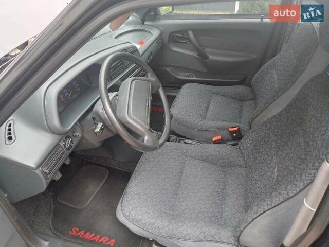 Чорний ВАЗ 2115 Самара, об'ємом двигуна 1.6 л та пробігом 132 тис. км за 3000 $, фото 13 на Automoto.ua