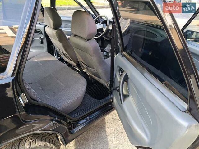 Чорний ВАЗ 2115 Самара, об'ємом двигуна 1.6 л та пробігом 94 тис. км за 3750 $, фото 20 на Automoto.ua