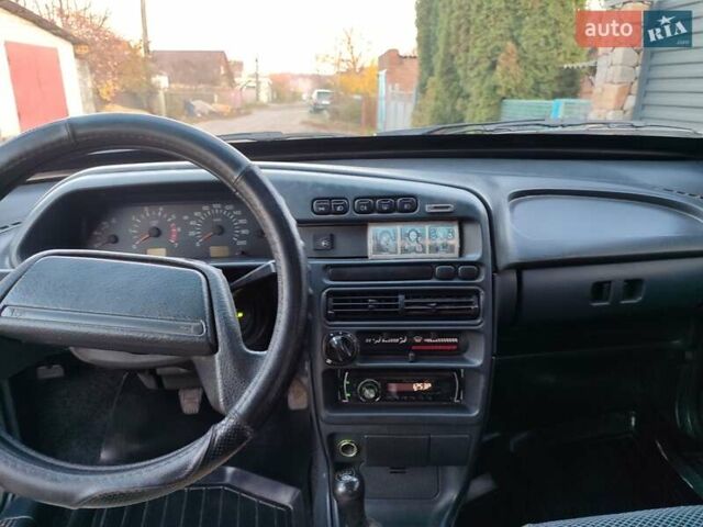 Черный ВАЗ 2115 Самара, объемом двигателя 1.6 л и пробегом 188 тыс. км за 2500 $, фото 4 на Automoto.ua