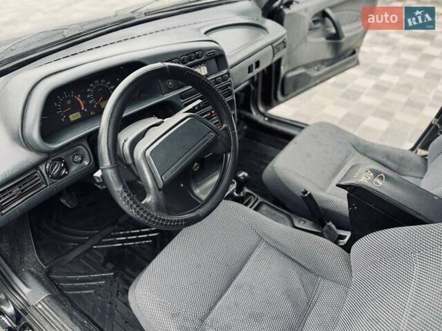 Чорний ВАЗ 2115 Самара, об'ємом двигуна 1.6 л та пробігом 170 тис. км за 1600 $, фото 6 на Automoto.ua