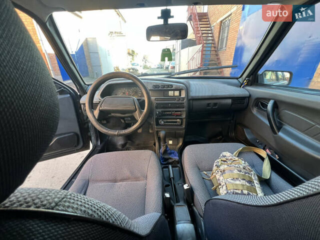 Чорний ВАЗ 2115 Самара, об'ємом двигуна 1.6 л та пробігом 83 тис. км за 2100 $, фото 12 на Automoto.ua