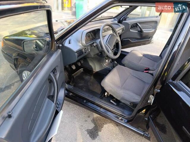 Чорний ВАЗ 2115 Самара, об'ємом двигуна 1.6 л та пробігом 94 тис. км за 3750 $, фото 12 на Automoto.ua