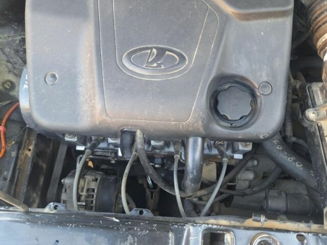 Черный ВАЗ 2115 Самара, объемом двигателя 1.6 л и пробегом 191 тыс. км за 3000 $, фото 2 на Automoto.ua