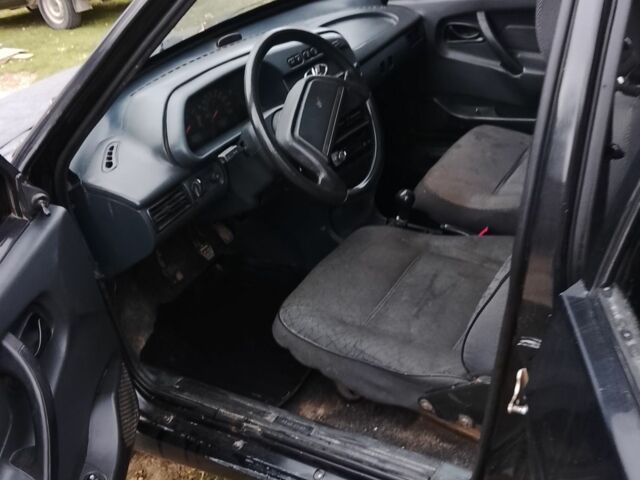 Чорний ВАЗ 2115 Самара, об'ємом двигуна 1.6 л та пробігом 2 тис. км за 1393 $, фото 5 на Automoto.ua