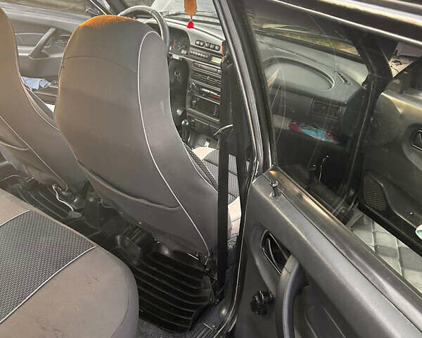 Черный ВАЗ 2115 Самара, объемом двигателя 1.6 л и пробегом 188 тыс. км за 3766 $, фото 10 на Automoto.ua