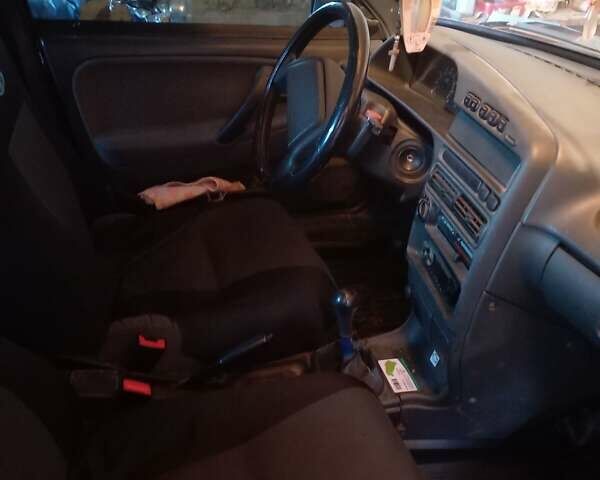 ВАЗ 2115 Самара 2011 в Иршава на Automoto.ua Черный ВАЗ 2115 Самара, объемом двигателя 1.6 л и пробегом 140 тыс. км за 3400 $, фото 8 на Automoto.ua