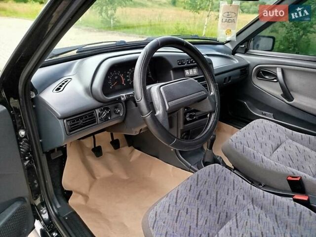 Черный ВАЗ 2115 Самара, объемом двигателя 1.6 л и пробегом 93 тыс. км за 3750 $, фото 19 на Automoto.ua