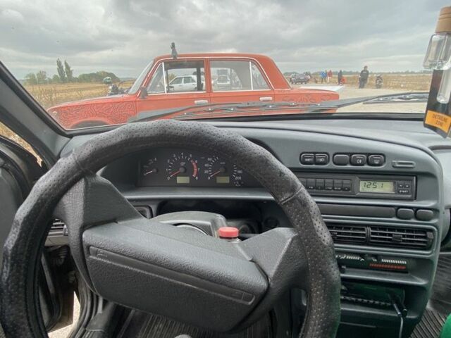 Чорний ВАЗ 2115 Самара, об'ємом двигуна 1.6 л та пробігом 73 тис. км за 2400 $, фото 16 на Automoto.ua