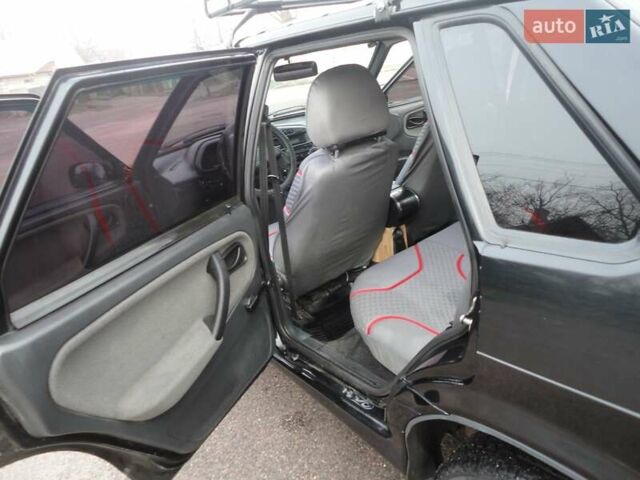 Черный ВАЗ 2115 Самара, объемом двигателя 1.6 л и пробегом 112 тыс. км за 3299 $, фото 9 на Automoto.ua