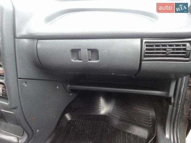 Черный ВАЗ 2115 Самара, объемом двигателя 1.6 л и пробегом 112 тыс. км за 3299 $, фото 12 на Automoto.ua