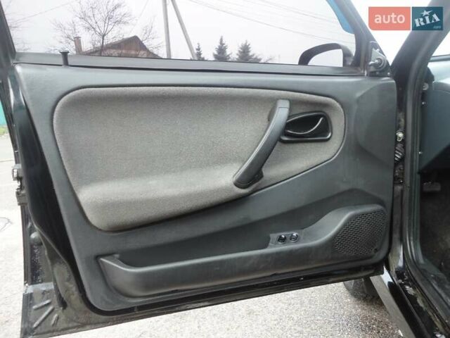 Черный ВАЗ 2115 Самара, объемом двигателя 1.6 л и пробегом 112 тыс. км за 3299 $, фото 16 на Automoto.ua