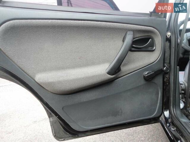 Черный ВАЗ 2115 Самара, объемом двигателя 1.6 л и пробегом 112 тыс. км за 3299 $, фото 17 на Automoto.ua