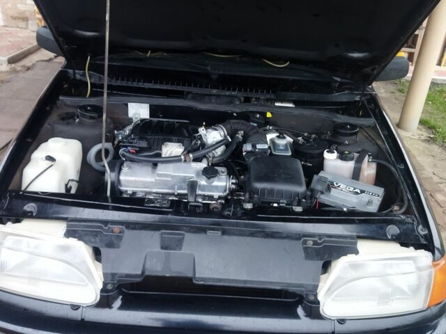 Черный ВАЗ 2115 Самара, объемом двигателя 1.6 л и пробегом 170 тыс. км за 2550 $, фото 12 на Automoto.ua