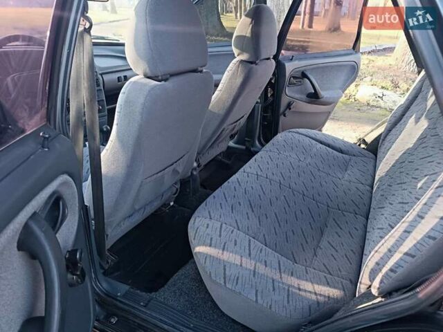 Черный ВАЗ 2115 Самара, объемом двигателя 1.6 л и пробегом 111 тыс. км за 1890 $, фото 12 на Automoto.ua