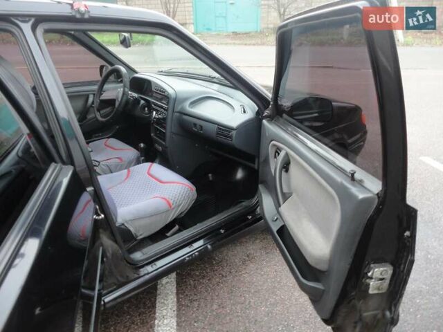 Черный ВАЗ 2115 Самара, объемом двигателя 1.6 л и пробегом 112 тыс. км за 3299 $, фото 13 на Automoto.ua