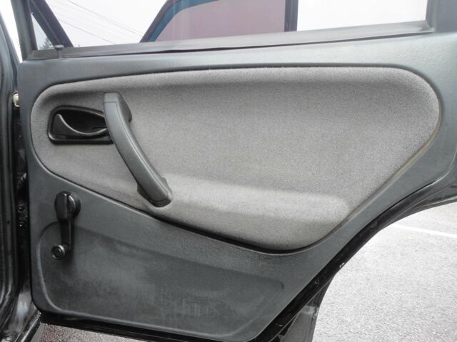 Черный ВАЗ 2115 Самара, объемом двигателя 1.6 л и пробегом 112 тыс. км за 3299 $, фото 19 на Automoto.ua