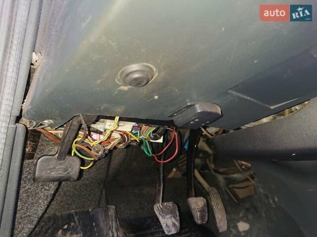 Черный ВАЗ 2115 Самара, объемом двигателя 1.6 л и пробегом 210 тыс. км за 3000 $, фото 19 на Automoto.ua