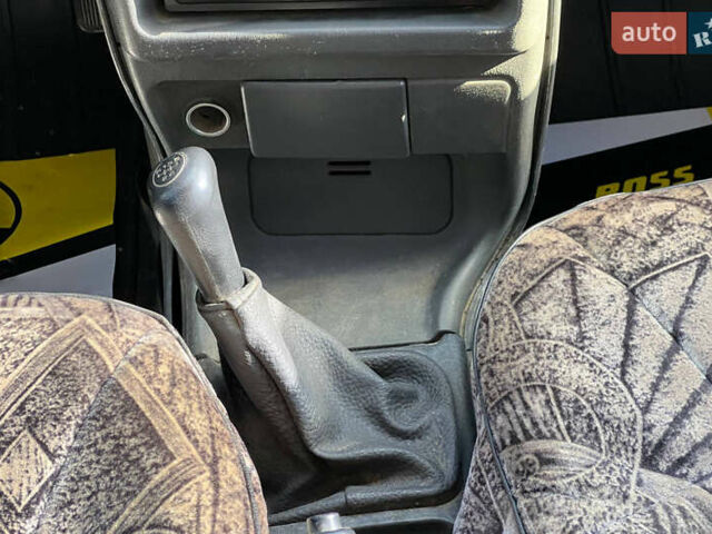 Червоний ВАЗ 2115 Самара, об'ємом двигуна 1.5 л та пробігом 147 тис. км за 1500 $, фото 12 на Automoto.ua