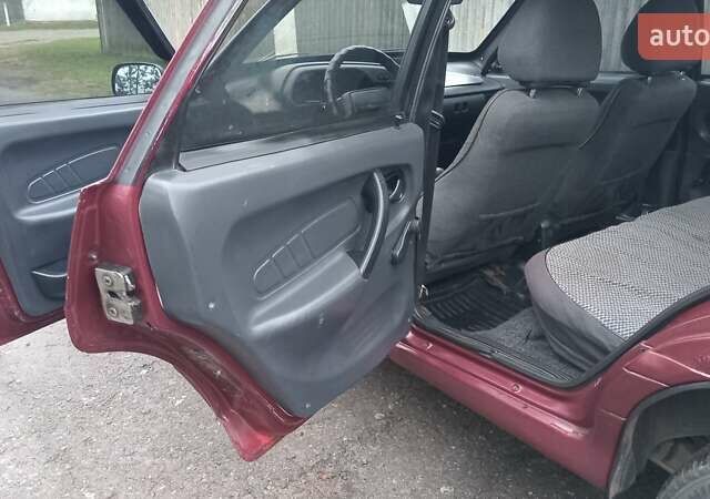 Червоний ВАЗ 2115 Самара, об'ємом двигуна 1.5 л та пробігом 200 тис. км за 1199 $, фото 8 на Automoto.ua