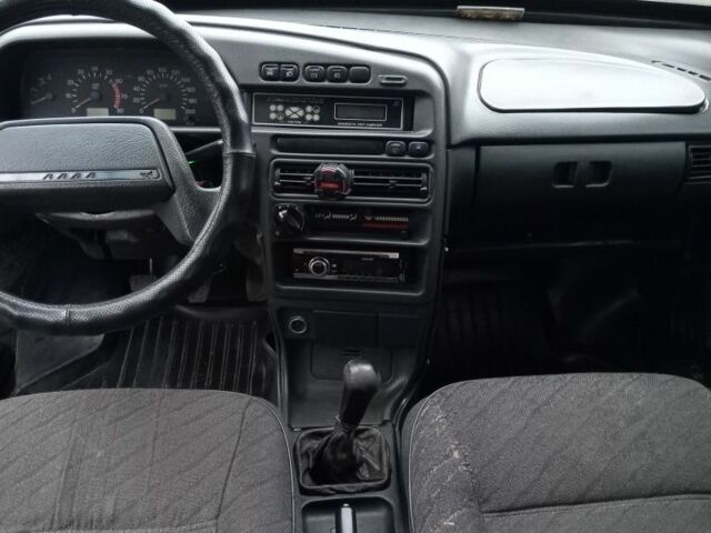 Червоний ВАЗ 2115 Самара, об'ємом двигуна 1.5 л та пробігом 200 тис. км за 1199 $, фото 7 на Automoto.ua