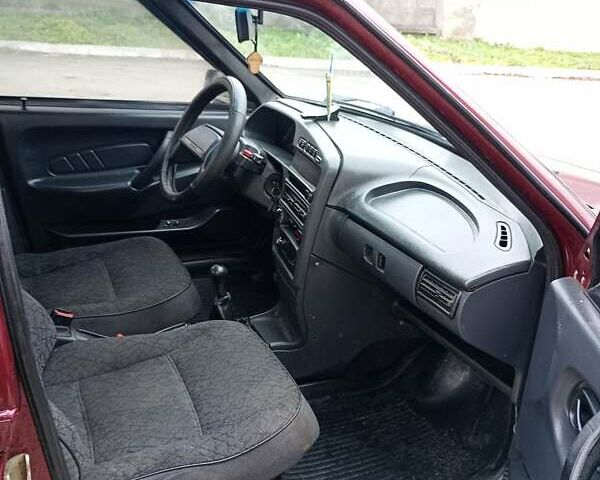 Красный ВАЗ 2115 Самара, объемом двигателя 1.5 л и пробегом 108 тыс. км за 1700 $, фото 10 на Automoto.ua