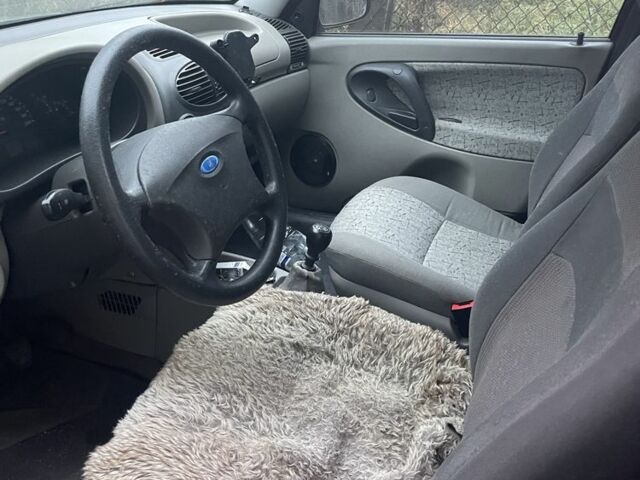 Красный ВАЗ 2115 Самара, объемом двигателя 1.6 л и пробегом 690 тыс. км за 2000 $, фото 2 на Automoto.ua