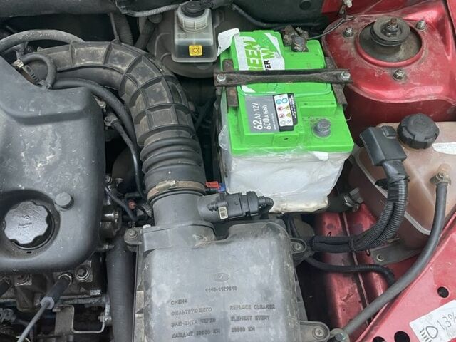 Красный ВАЗ 2115 Самара, объемом двигателя 1.6 л и пробегом 690 тыс. км за 2000 $, фото 5 на Automoto.ua