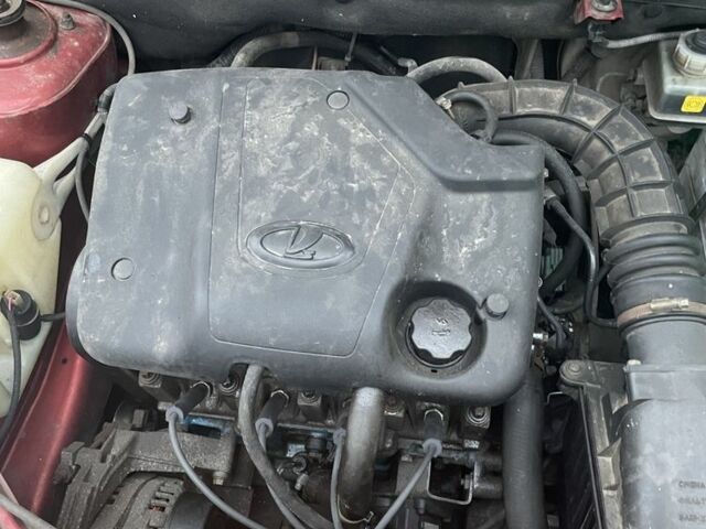 Красный ВАЗ 2115 Самара, объемом двигателя 1.6 л и пробегом 690 тыс. км за 2000 $, фото 3 на Automoto.ua