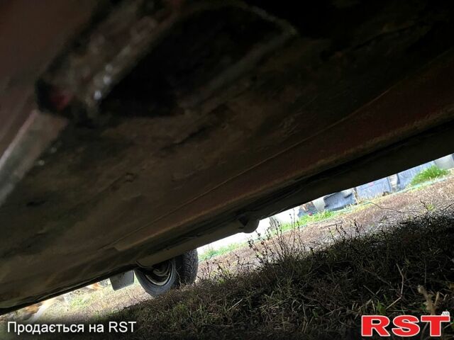 Красный ВАЗ 2115 Самара, объемом двигателя 1.6 л и пробегом 329 тыс. км за 1800 $, фото 11 на Automoto.ua