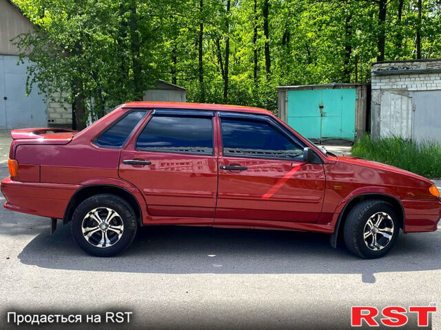 Красный ВАЗ 2115 Самара, объемом двигателя 1.6 л и пробегом 208 тыс. км за 2400 $, фото 1 на Automoto.ua