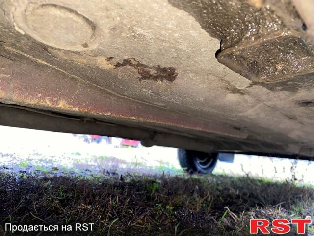 Красный ВАЗ 2115 Самара, объемом двигателя 1.6 л и пробегом 329 тыс. км за 1800 $, фото 12 на Automoto.ua