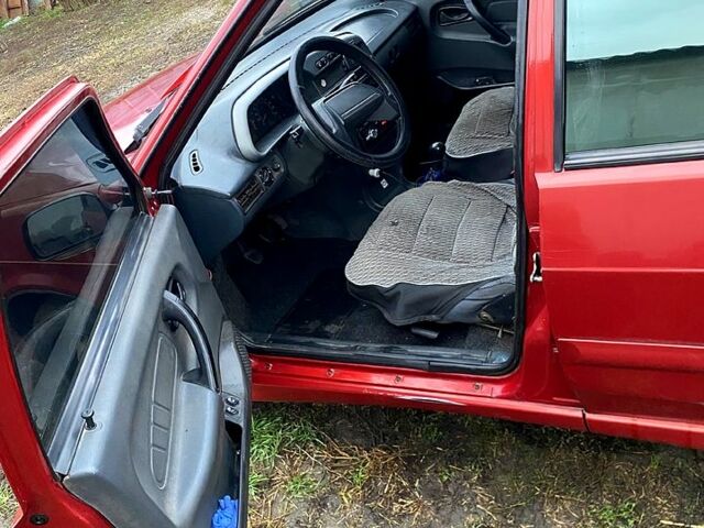 Красный ВАЗ 2115 Самара, объемом двигателя 1.6 л и пробегом 329 тыс. км за 1800 $, фото 5 на Automoto.ua