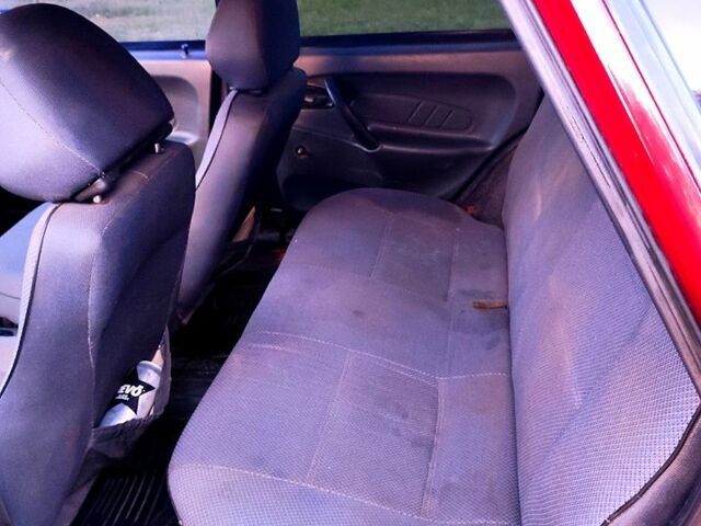 Красный ВАЗ 2115 Самара, объемом двигателя 1.6 л и пробегом 136 тыс. км за 1300 $, фото 7 на Automoto.ua