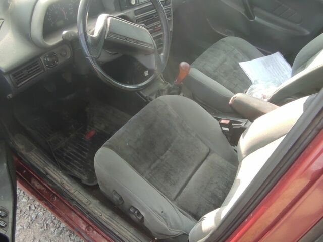 Червоний ВАЗ 2115 Самара, об'ємом двигуна 2 л та пробігом 600 тис. км за 1000 $, фото 4 на Automoto.ua